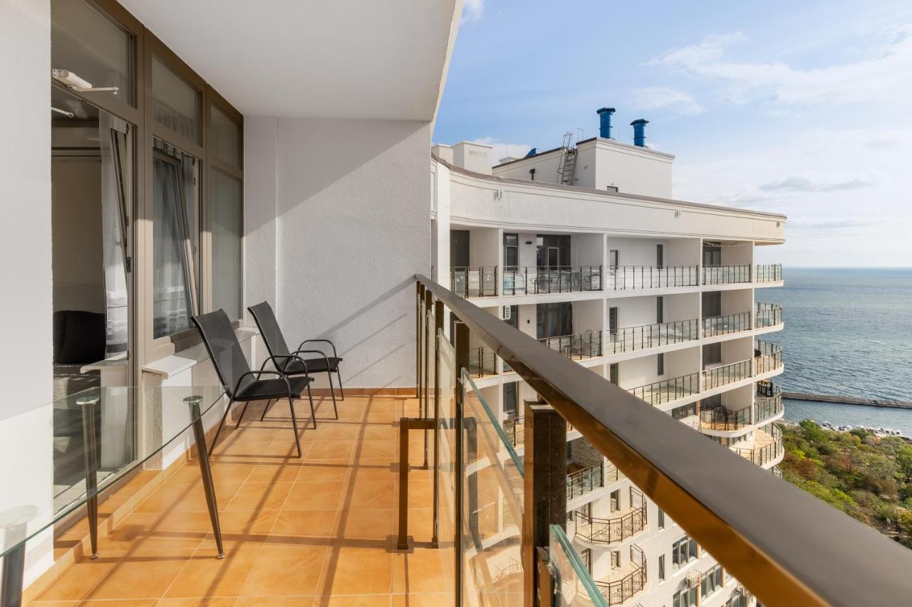 Pearl 44 Apartment With Terrace Odessa Eksteriør bilde